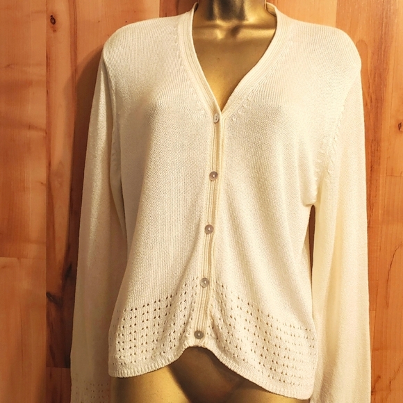 Liz Claiborne Sweaters - Liz Claiborne M Cardigan